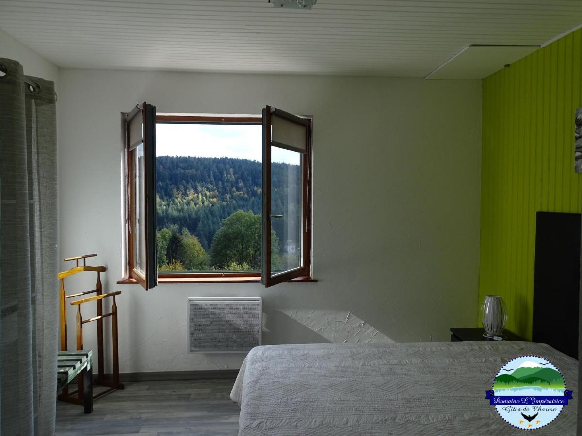 Domaine L'Imperatrice Apartment พลอมบิแอร์ส-เลส์-แบ็งส์ ภายนอก รูปภาพ